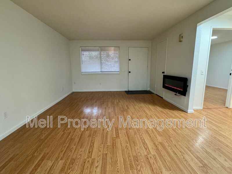 1829 Se Mason St #A - Photo 2 of 10