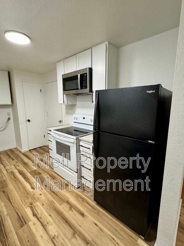 1829 Se Mason St #A - Photo 6 of 10