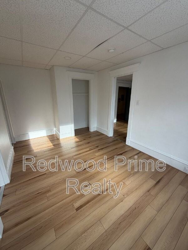 2901 Maple Ave - Photo 4 of 9