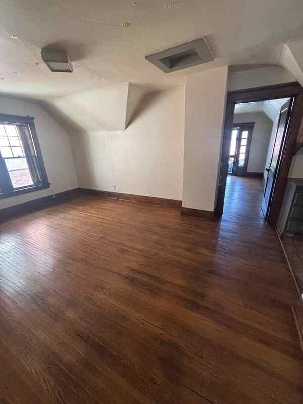 1345 E St #2 - Photo 3 of 9