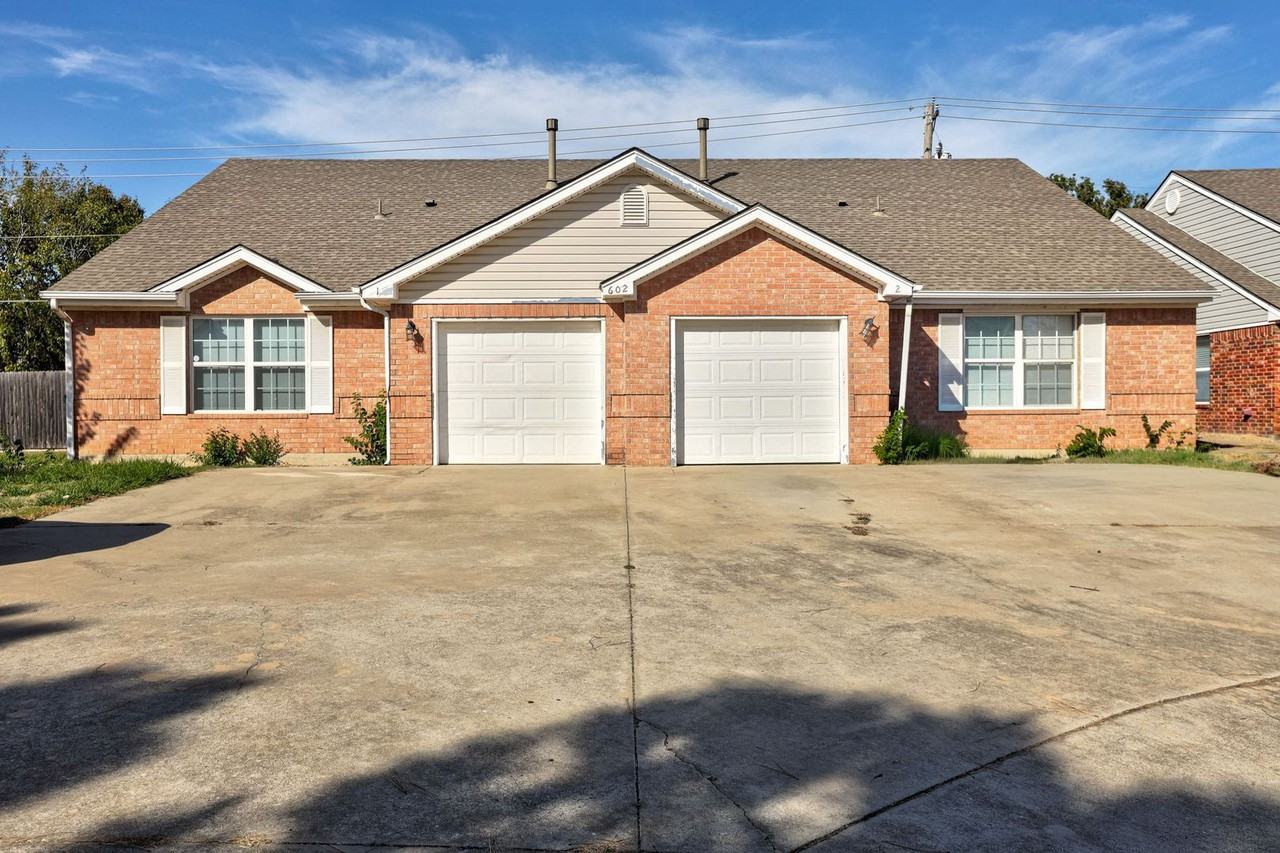 603 Weston Circle #2