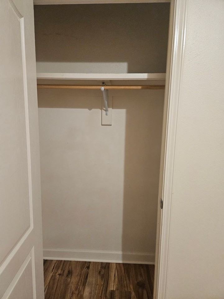 7726 Falcon Cir - Photo 5 of 50