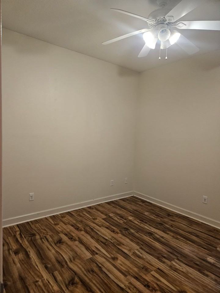 7726 Falcon Cir - Photo 6 of 50