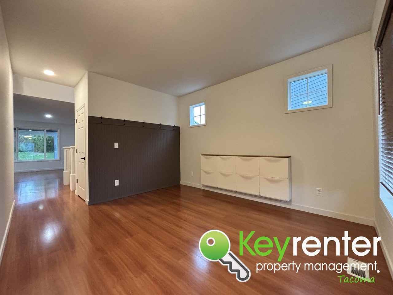 2520 190th Street Court East - Photo 4 of 35