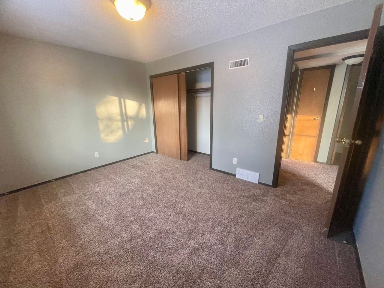 3108 Sycamore Ter - Photo 6 of 7