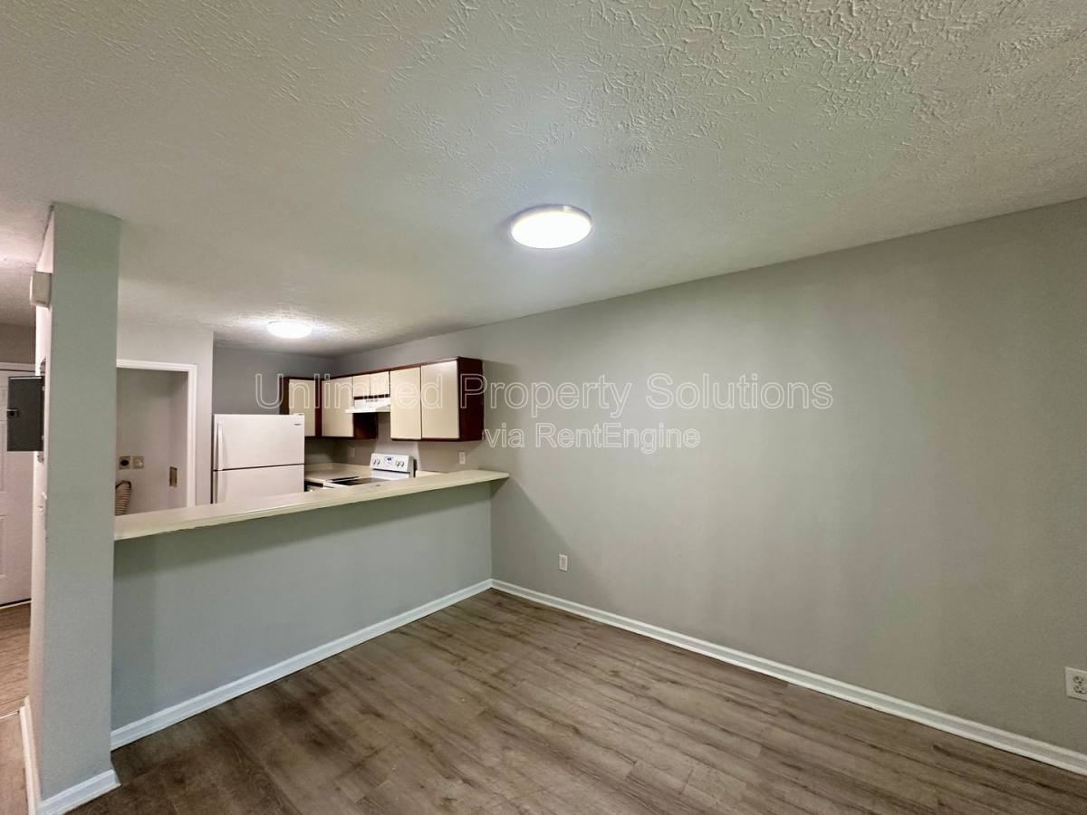 205 Sunn Aire Ct #A - Photo 4 of 10