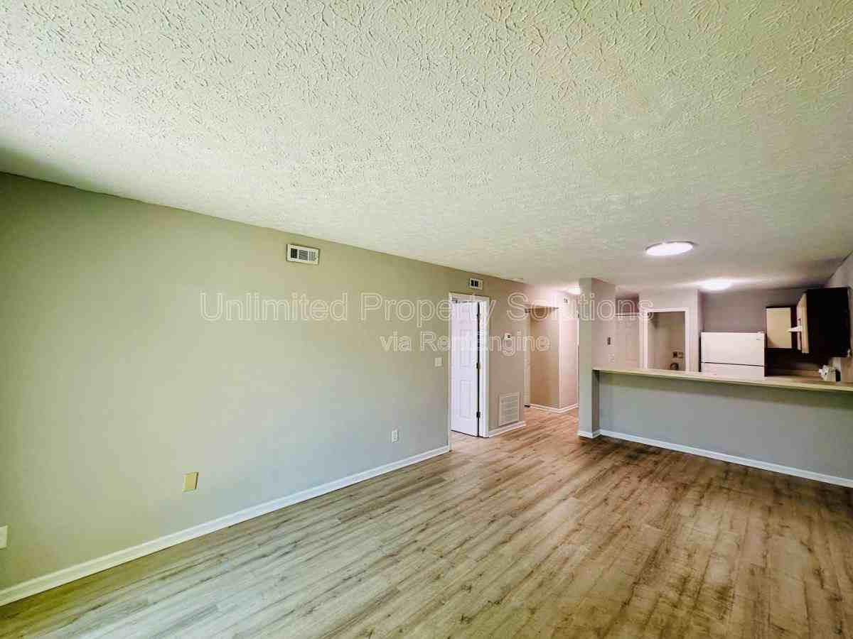 205 Sunn Aire Ct #A - Photo 5 of 10