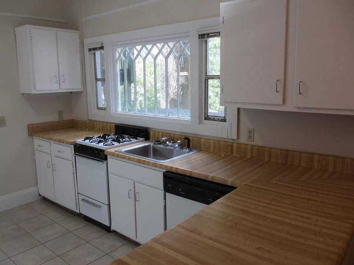 852 Monroe Drive Northeast #2