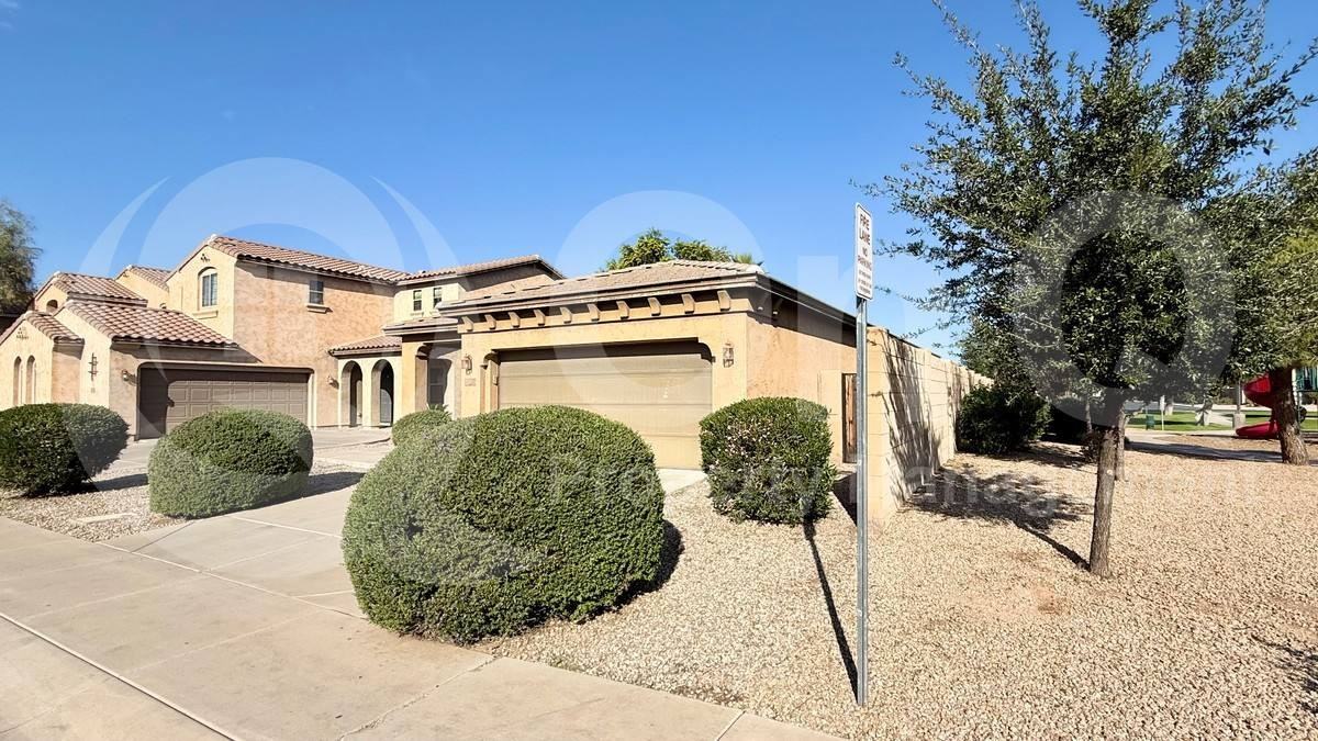 864 E Jacob St - Photo 3 of 10