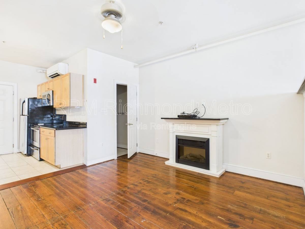 1321 East Main Street #310 - Photo 2 of 10