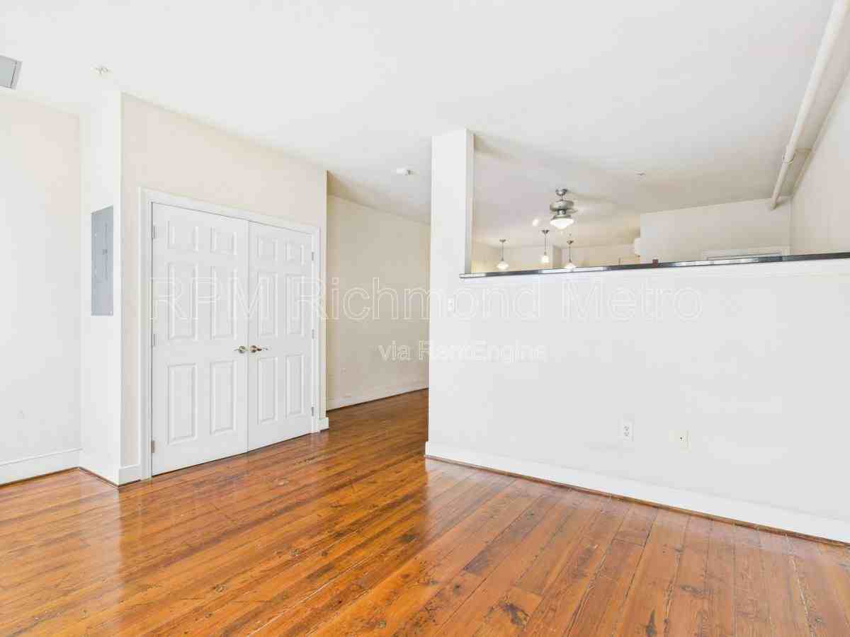 1321 East Main Street #310 - Photo 4 of 10