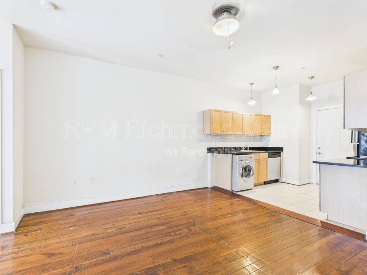 1321 East Main Street #310 - Photo 6 of 10