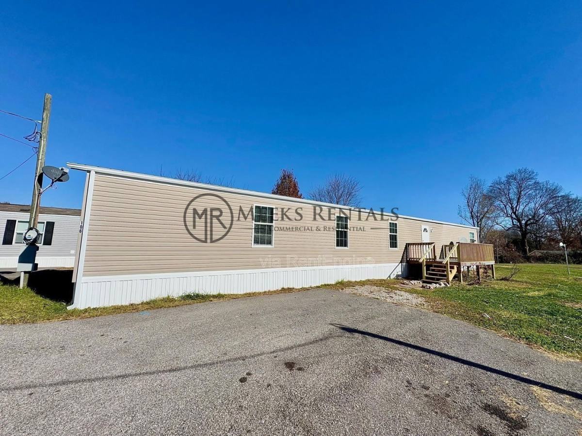 106 Robby Street - Photo 3 of 10