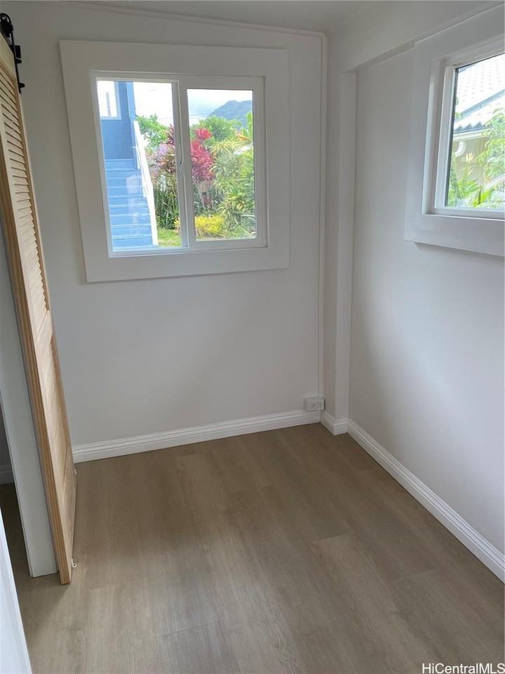 304 Wyllie St - Photo 4 of 6