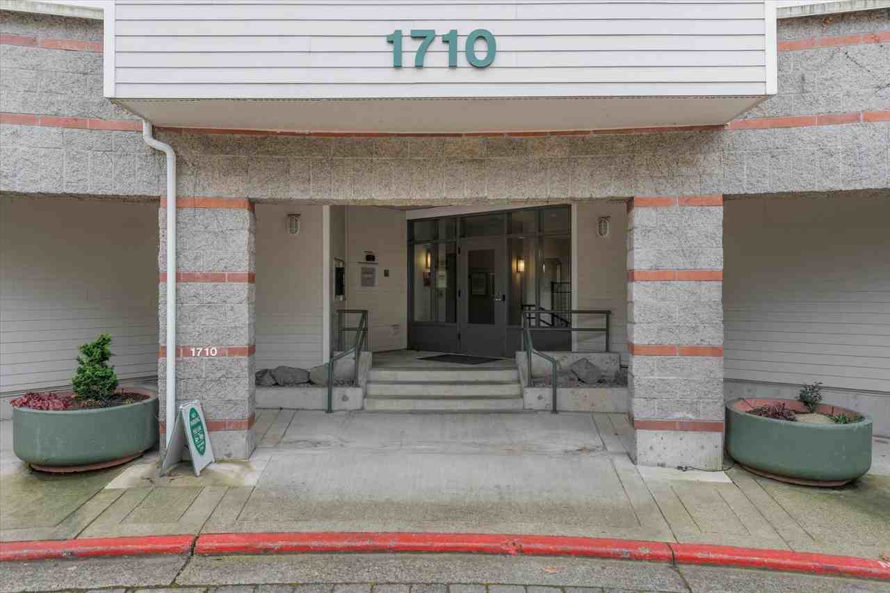 1710 South Harbor Way #202 - Photo 2 of 23