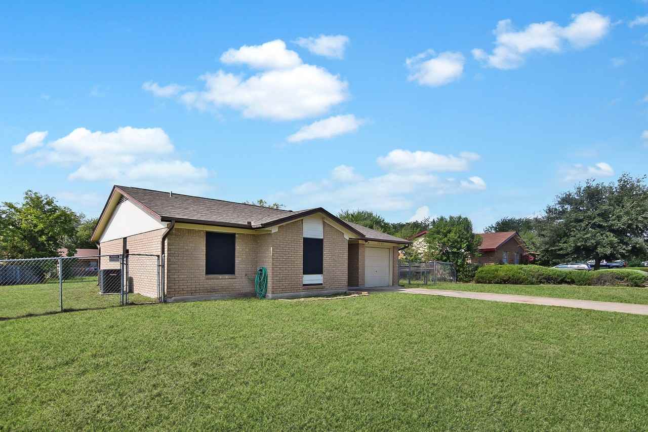 3804 Griffin Dr - Photo 3 of 18