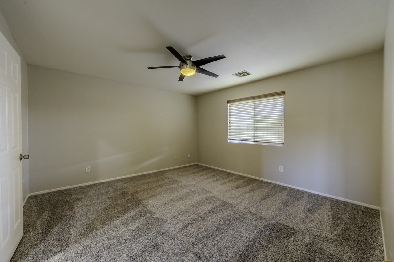 5283 Broadlake Lane - Photo 3 of 36