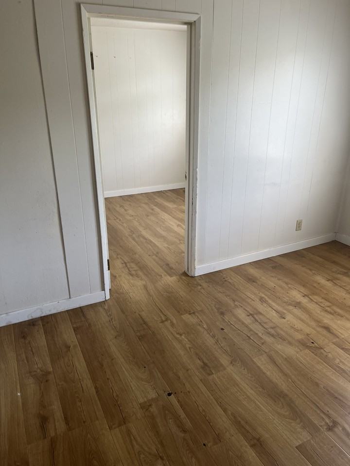 108 Main St - Photo 3 of 10