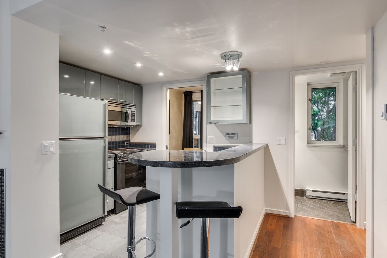 887 Helmcken Street - Photo 8