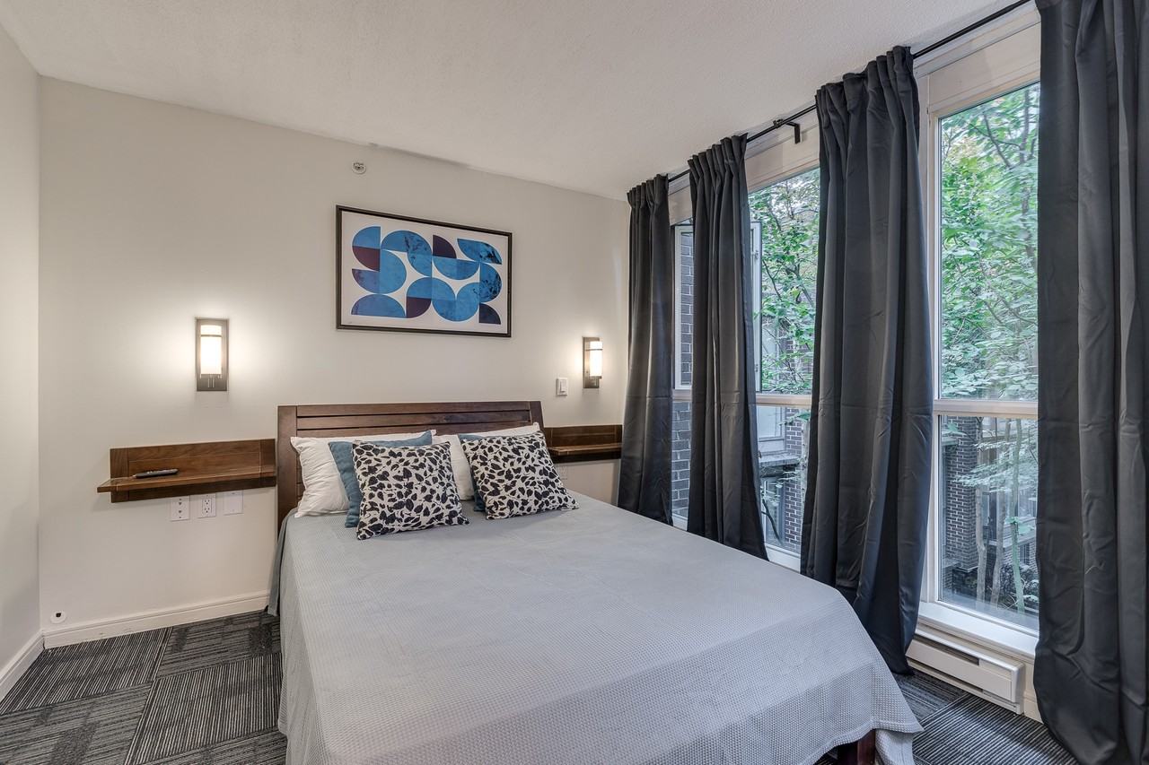 887 Helmcken Street - Photo 13