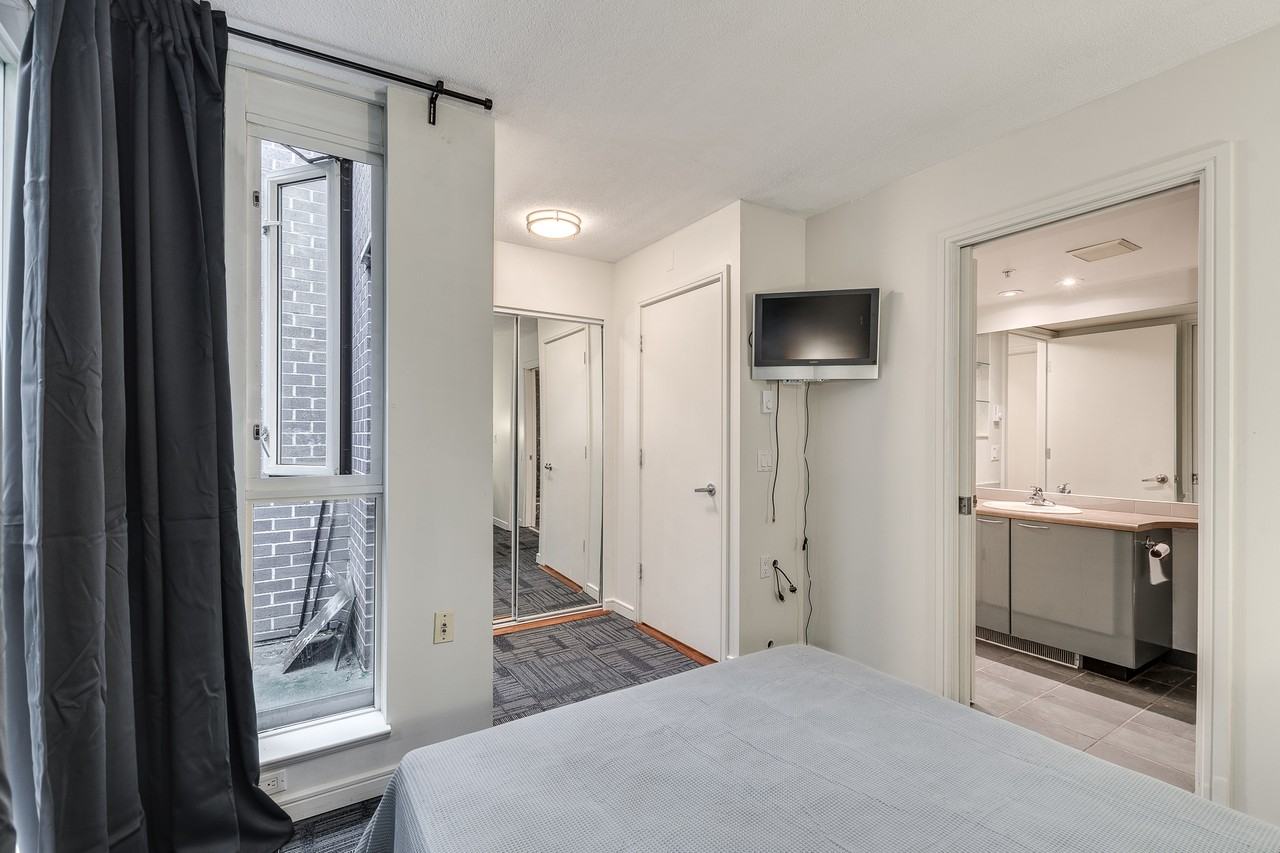 887 Helmcken Street - Photo 14