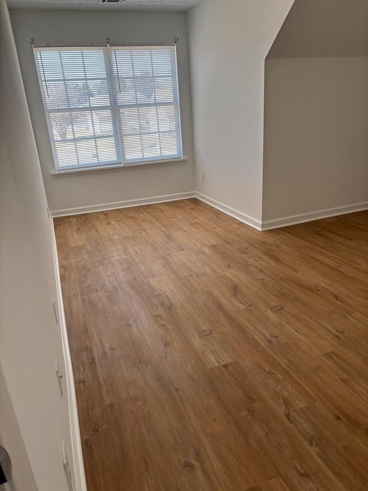 432 Armor Drive - Photo 4 of 11