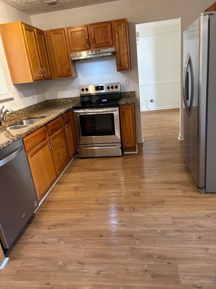 432 Armor Drive - Photo 5 of 11