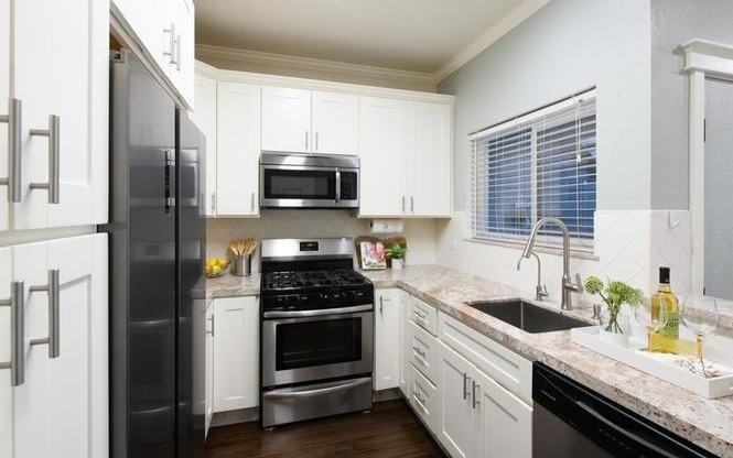 3550 Buttonwood Terrace #112 - Photo 5 of 12