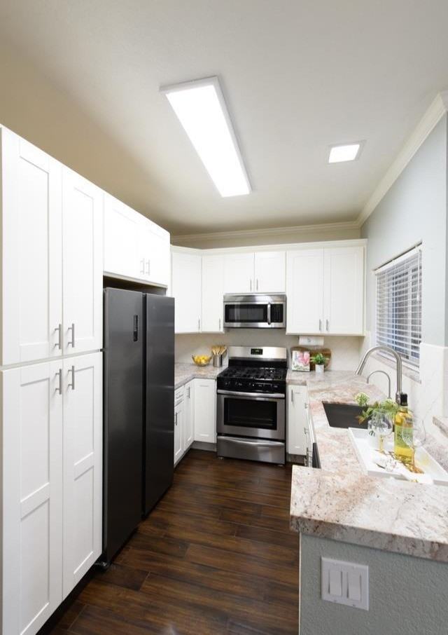 3550 Buttonwood Terrace #112 - Photo 6 of 12