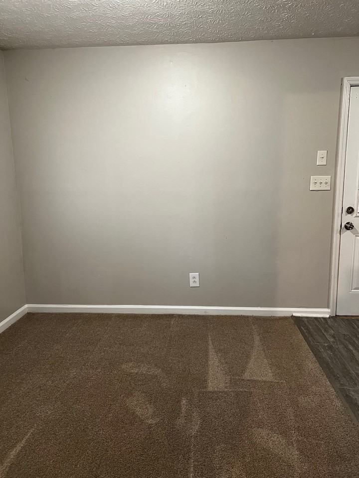 5895 Jonesboro Road - Photo 4 of 11