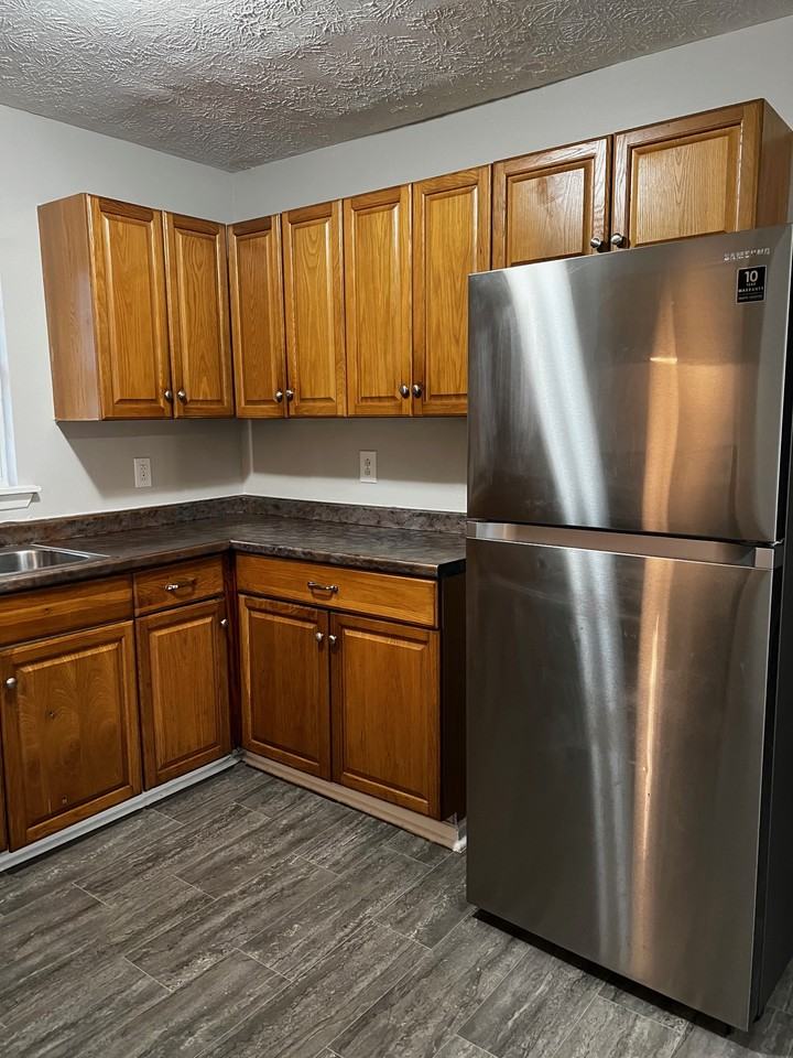 5895 Jonesboro Road - Photo 6 of 11