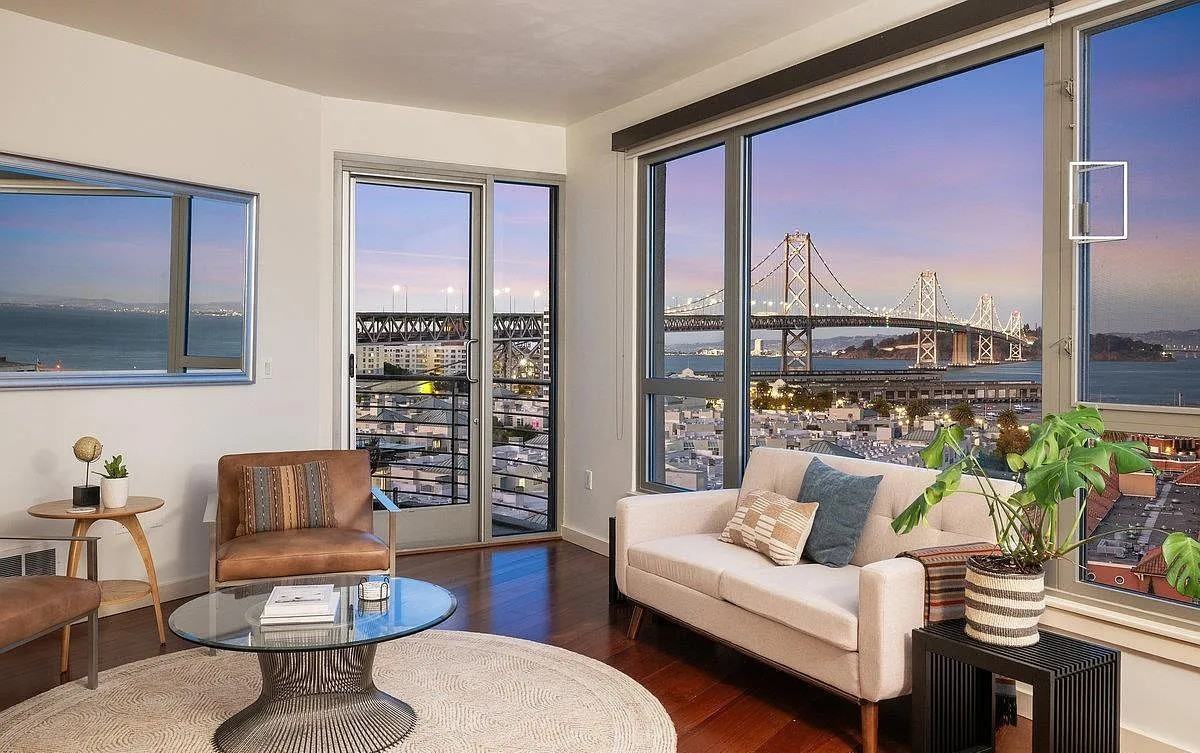 219 Brannan St - Photo 3 of 18