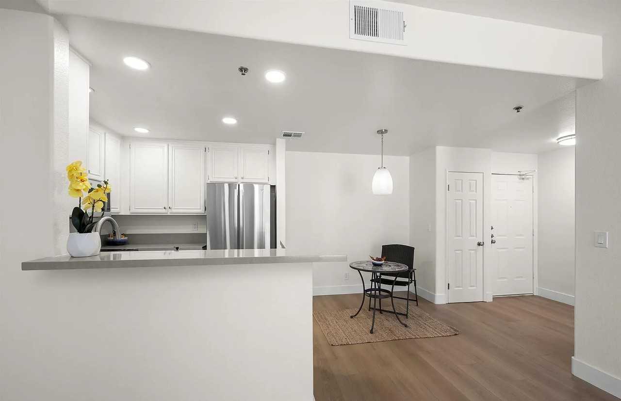 3969 Mahaila Ave - Photo 3 of 26