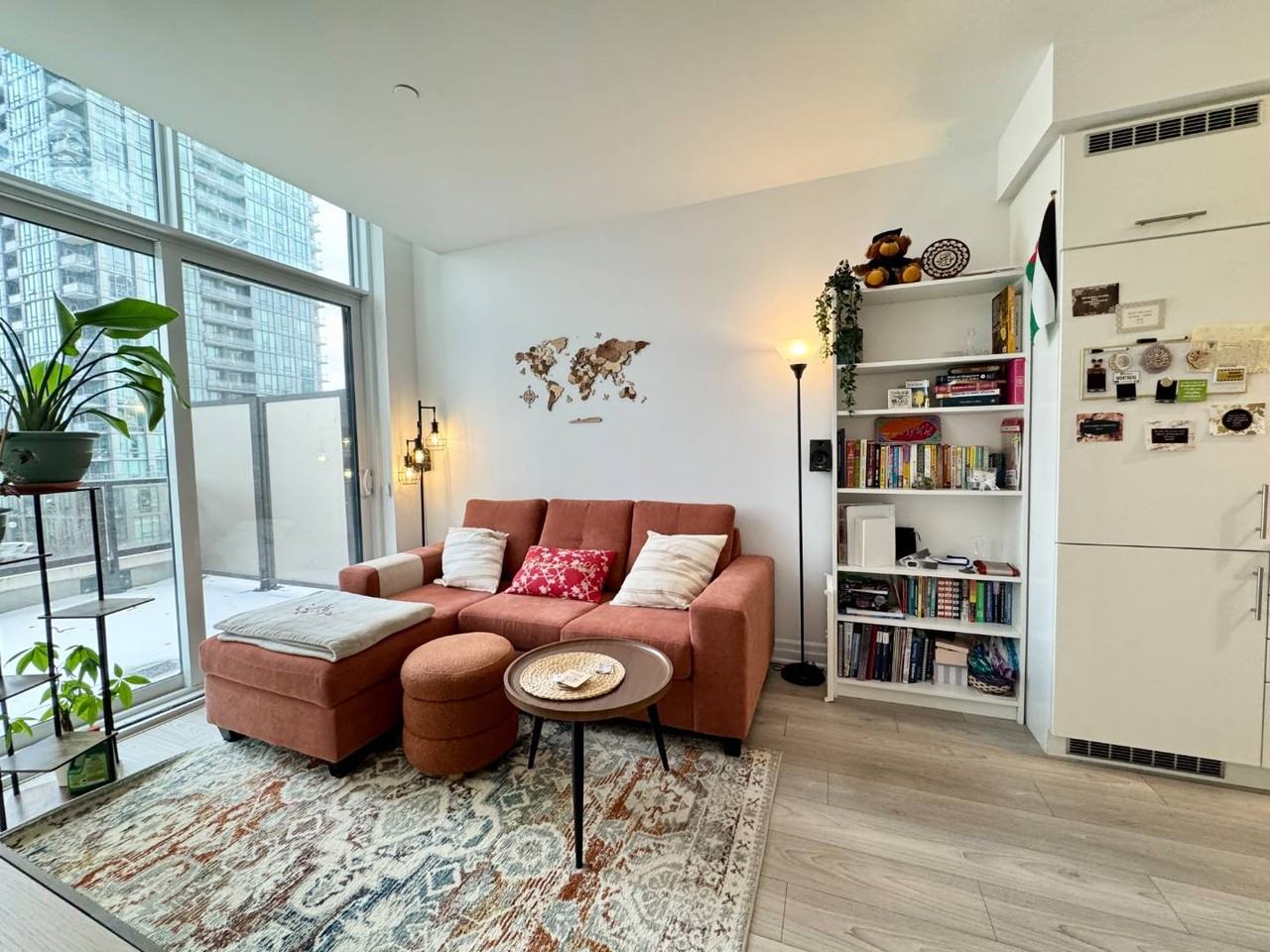 36 Elm Drive West #502 - Photo 5 of 20