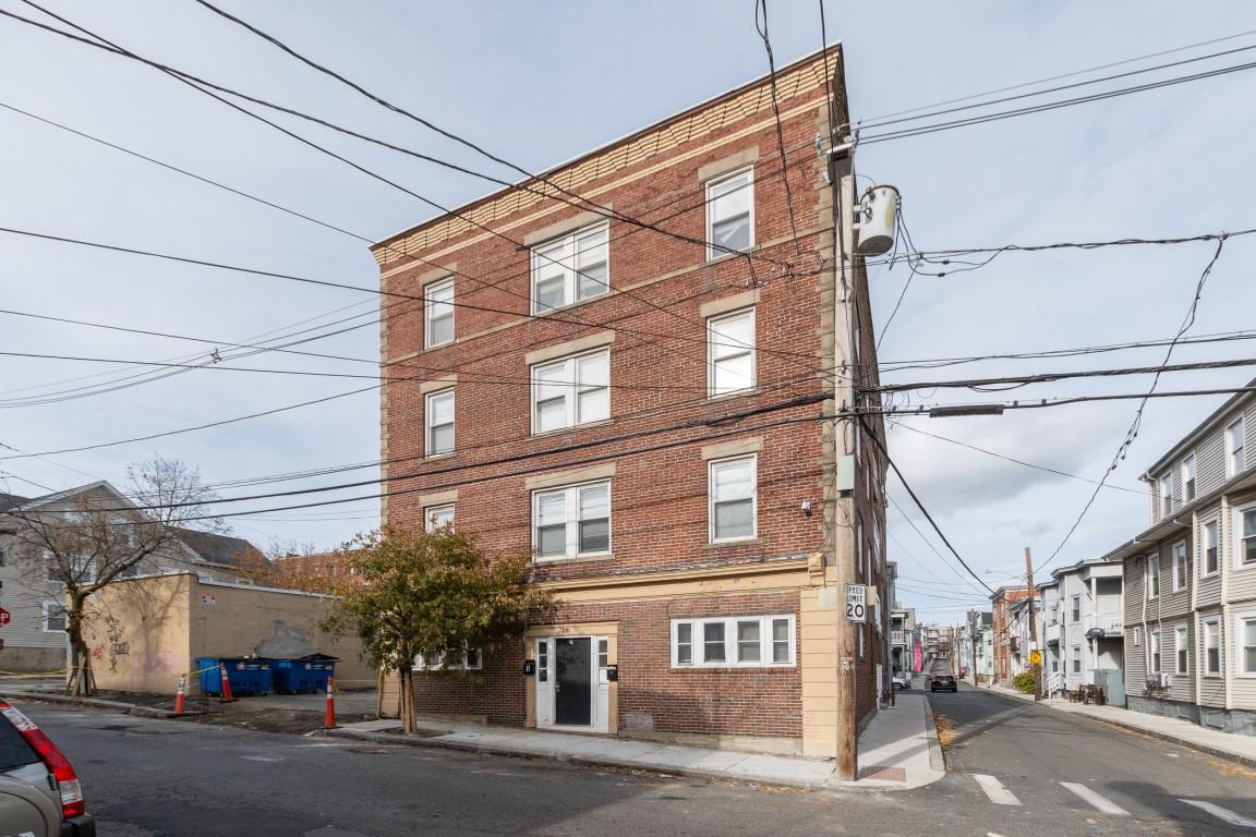 29 Palmer St #2 - Photo 3 of 19