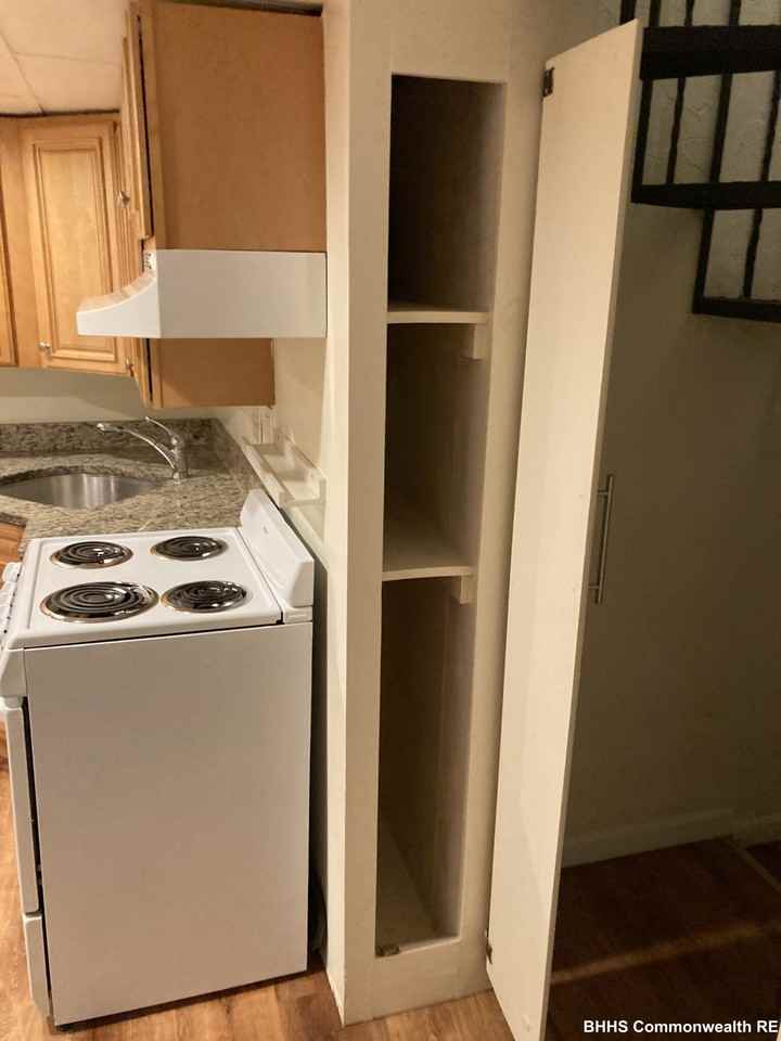 10 Garrison Ave #4 - Photo 3 of 21