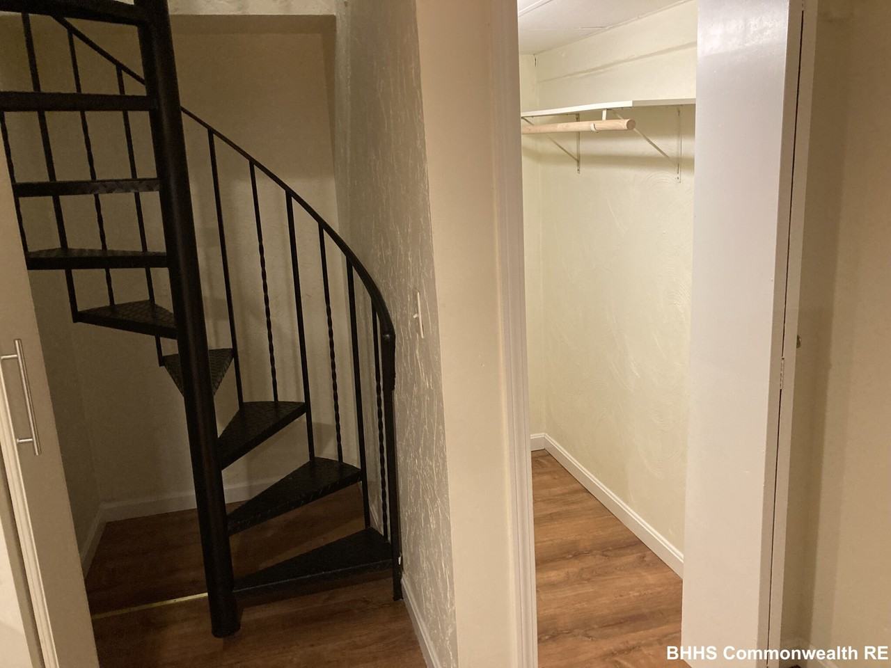 10 Garrison Ave #4 - Photo 5 of 21