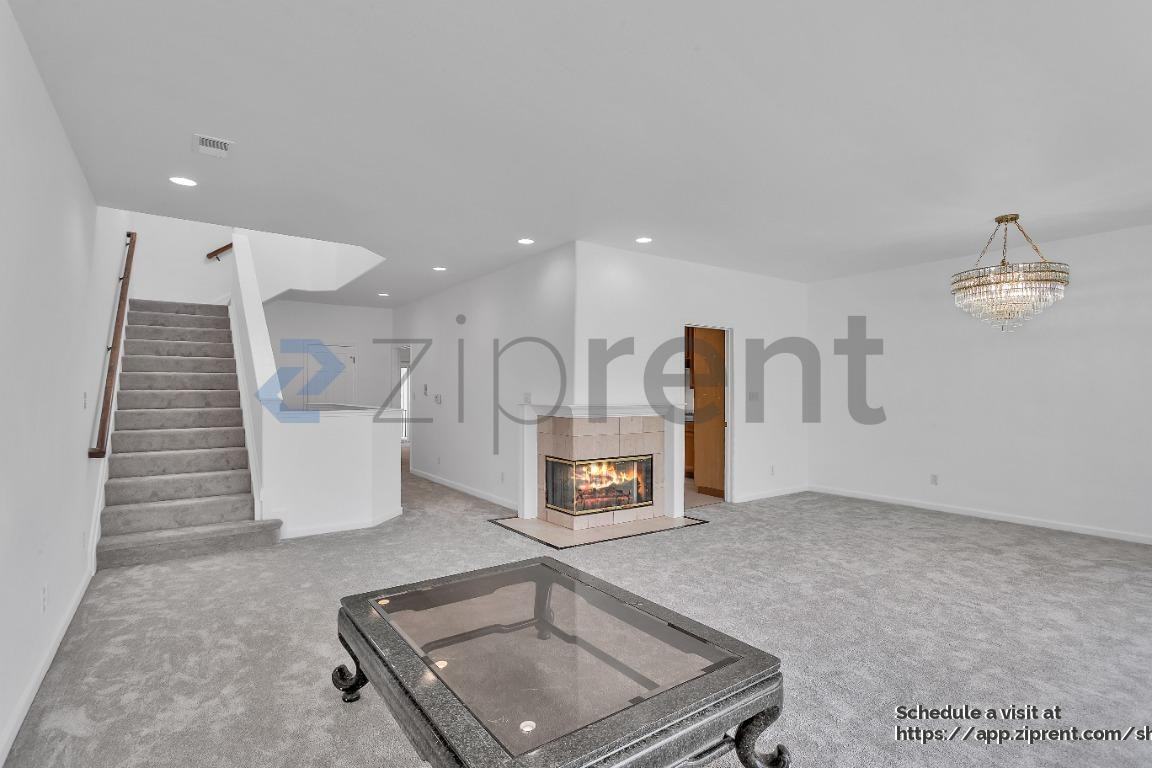 609 Cambridge St - Photo 5 of 40