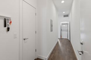 1507 N Western Ave #206 - Photo 1 of 1