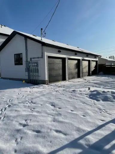 15205 103 Ave Nw - Photo 2 of 11