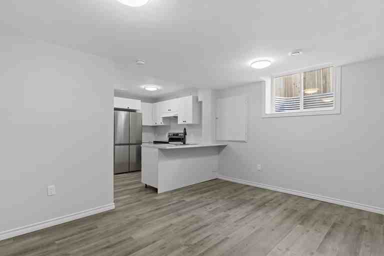 15 Trillium Court #2 - Photo 6 of 17