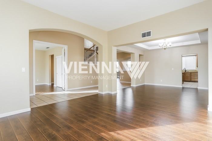 1613 Albatross Way - Photo 2 of 21