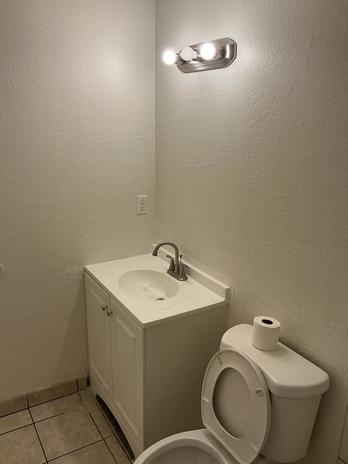 1629 North 73rd Drive - Photo 7 of 11