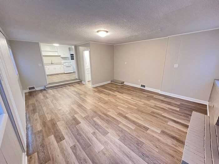 1121 Kitt Place - Photo 7 of 20