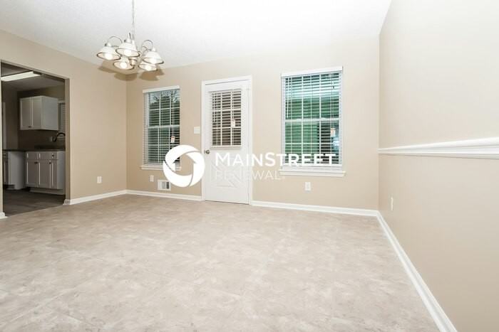 3773 Kathryn Dr Sw - Photo 2 of 14