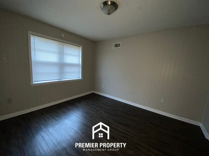 4236 Trudy St - Photo 5 of 20