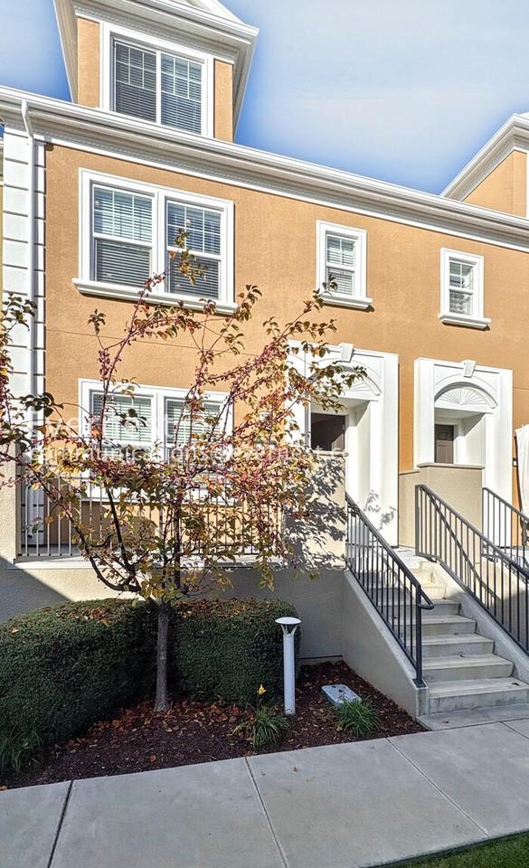 404 Longden Avenue - Photo 2 of 40