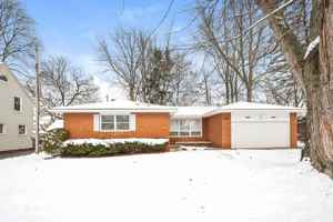 featured image of 281 Sundale Road