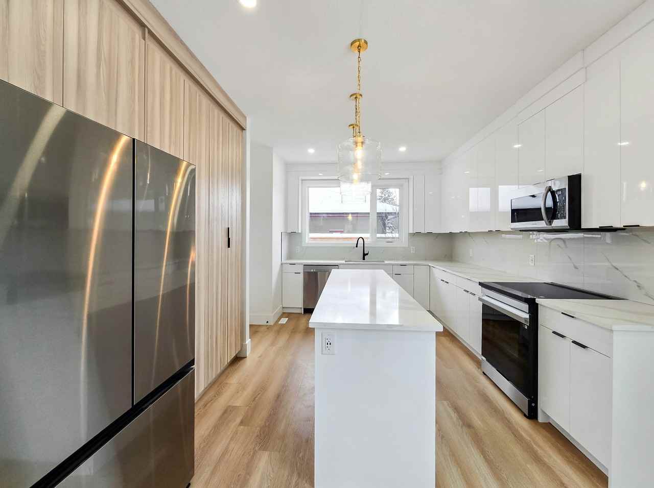 1902 Grand Oaks Dr Sw #1902UPPER - Photo 6 of 27