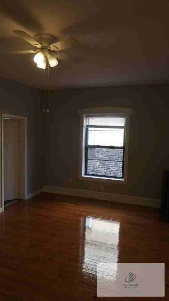 755 West Buena Avenue #104 - Photo 5 of 20